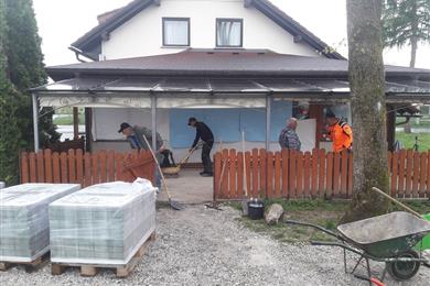 Prenova terase v "Gasilčku"